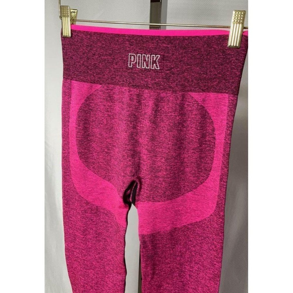 Pink Victoriaโs Secret Seamless pink gym legging tights size small - Picture 1 of 4